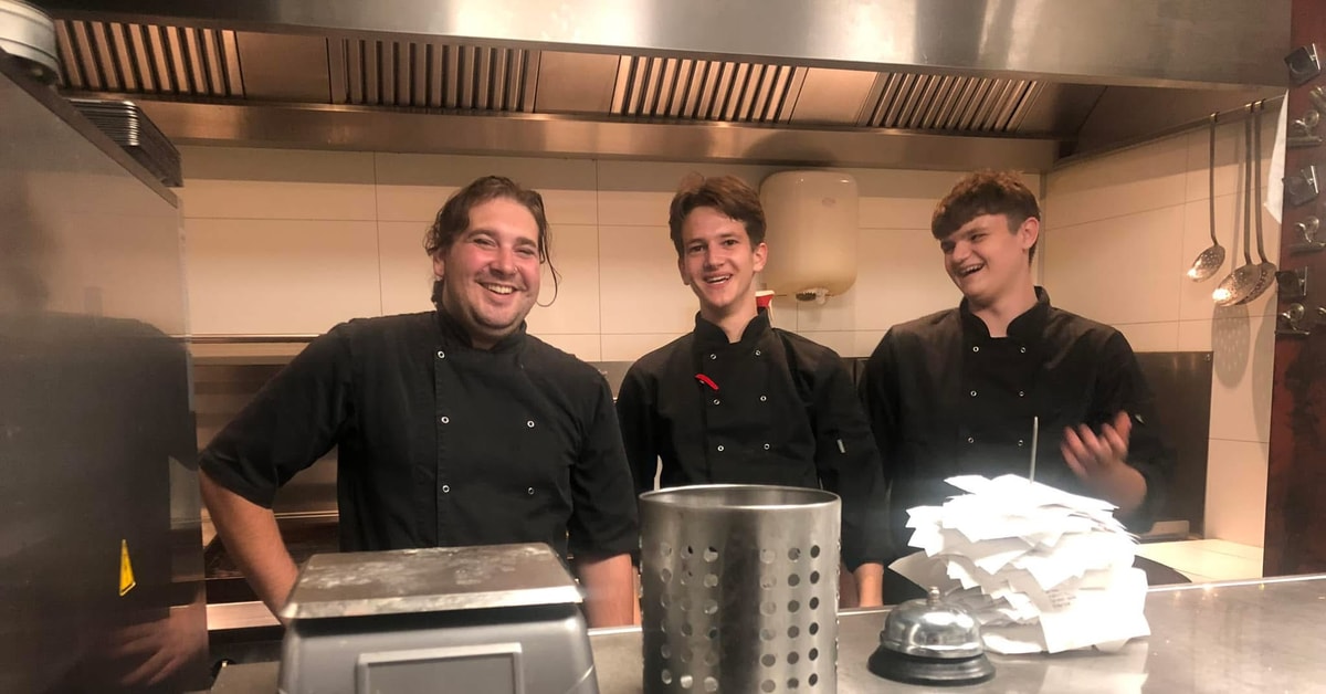 Het keukenteam van Huys van Roosevelt in de keuken